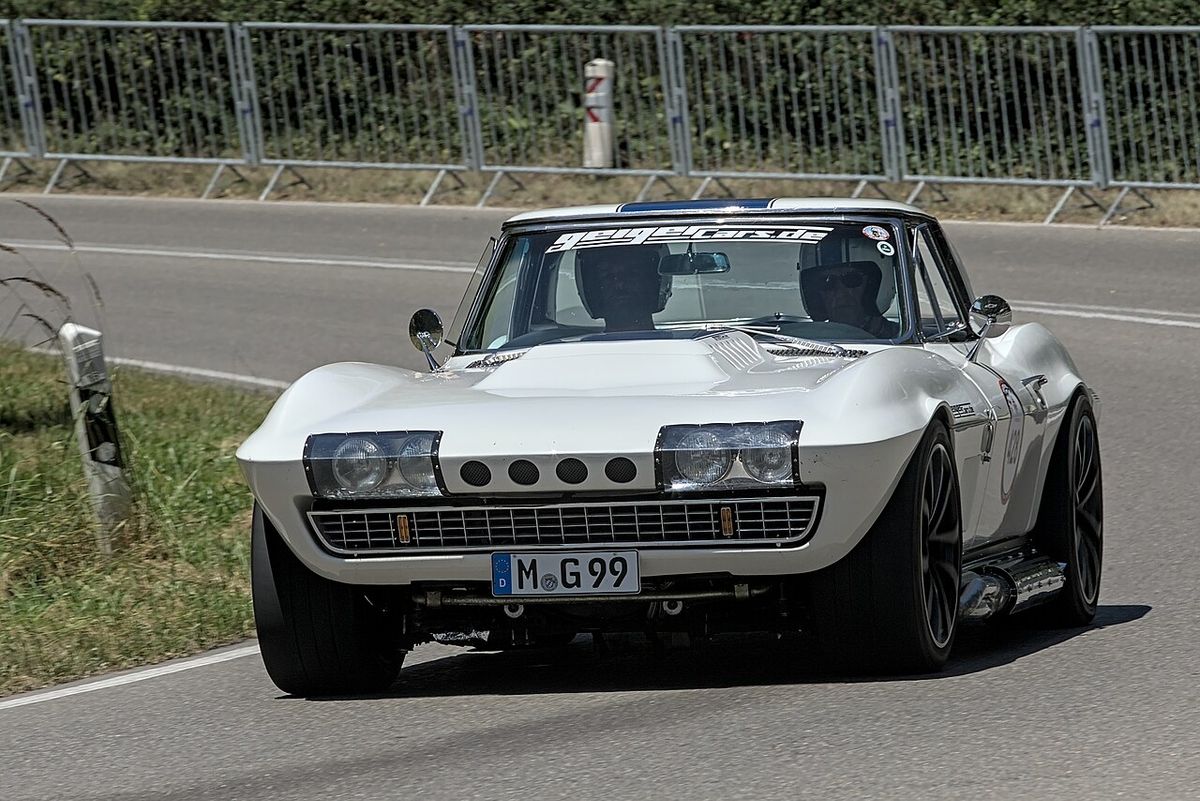 1967 Chevy Corvette C2 Stingray