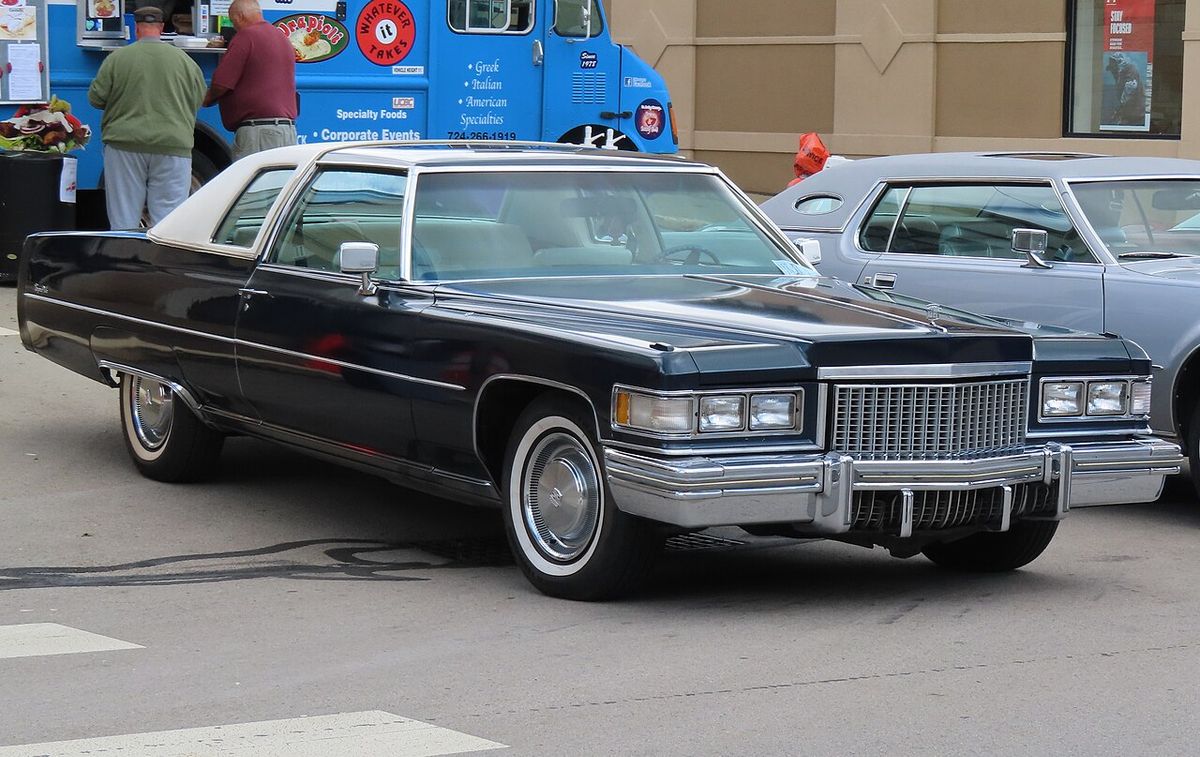 1975 Cadillac Coupe DeVille