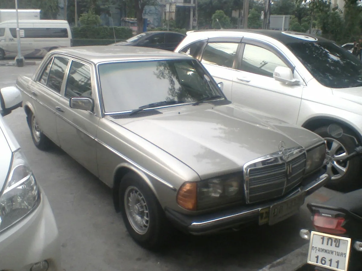 1983 Mercedes-Benz 300D
