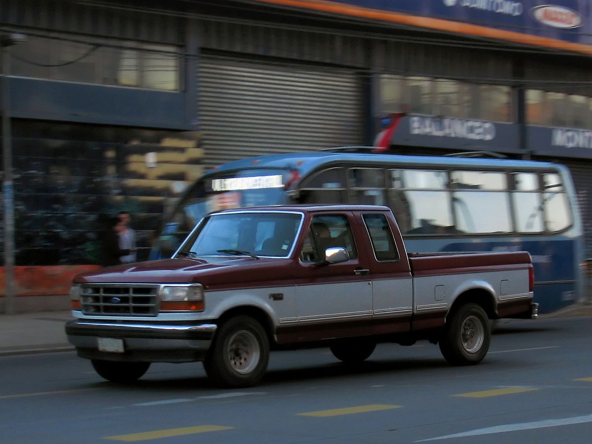 1993 Ford F-150 XLT Lariat